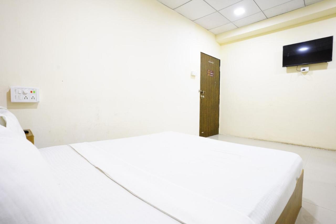 Hotel Nova Rooms Atlanta Shopping Сурат Екстер'єр фото