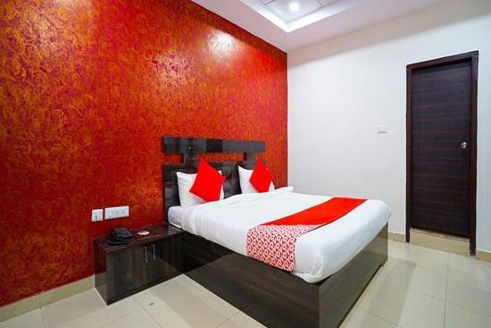 Hotel Nova Rooms Atlanta Shopping Сурат Екстер'єр фото